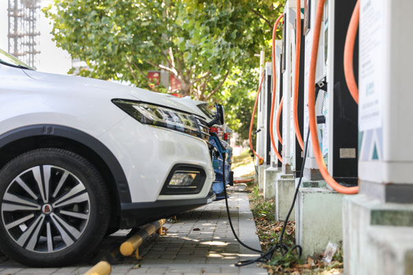 Kāda apkope jāveic elektriskajiem transportlīdzekļiem